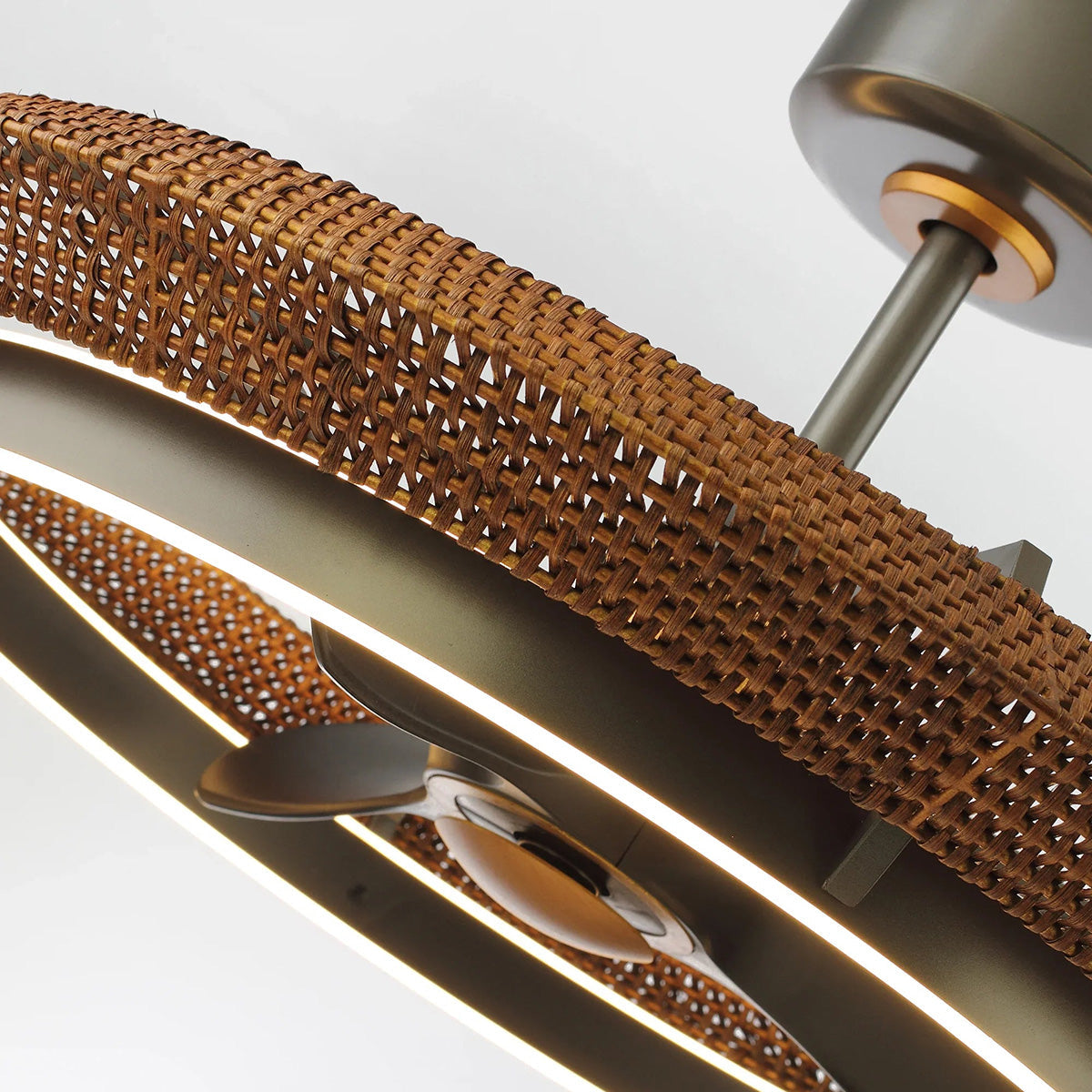 VESPER Ceiling Fan Ø84 cm with LED Light and Hidden Blades