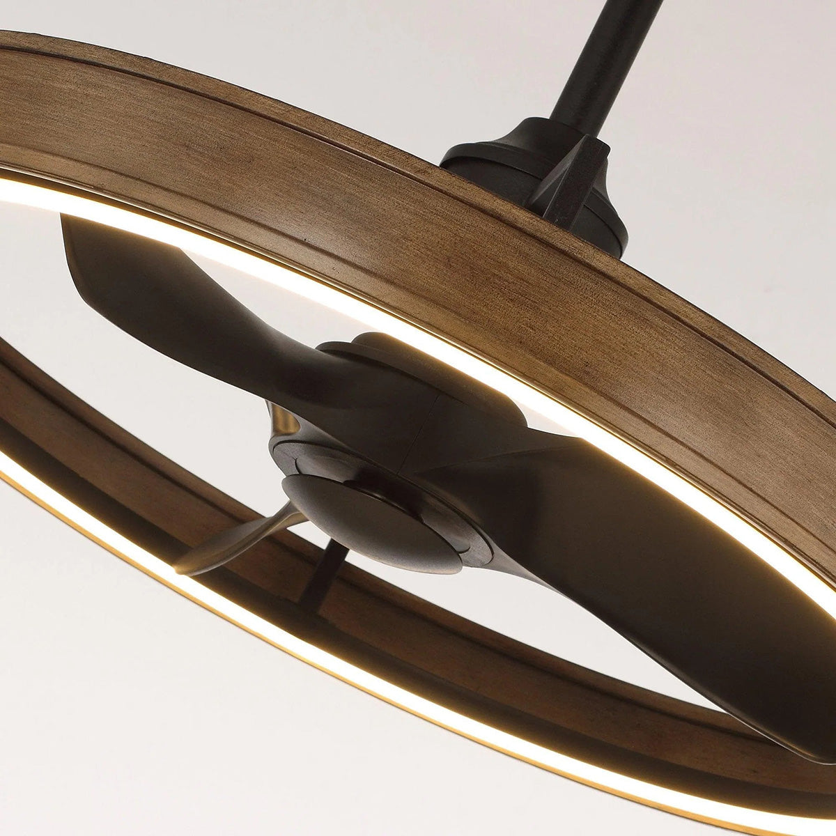BEXLEY Ceiling Fan Ø69 cm with LED Light and Hidden Blades